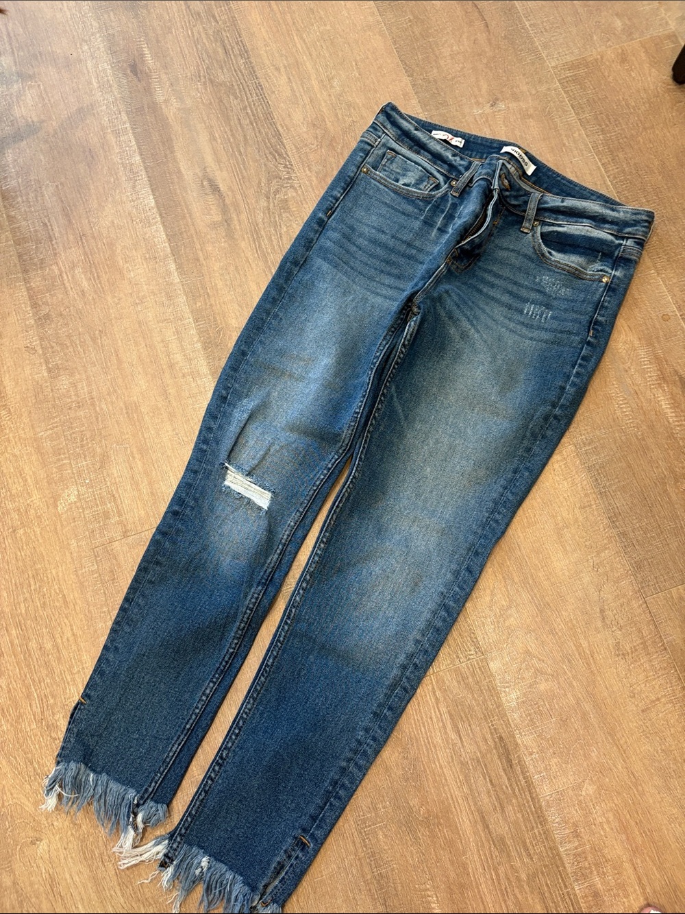 Vigoss Blue Distressed Frayed-Hem Women's Jeans